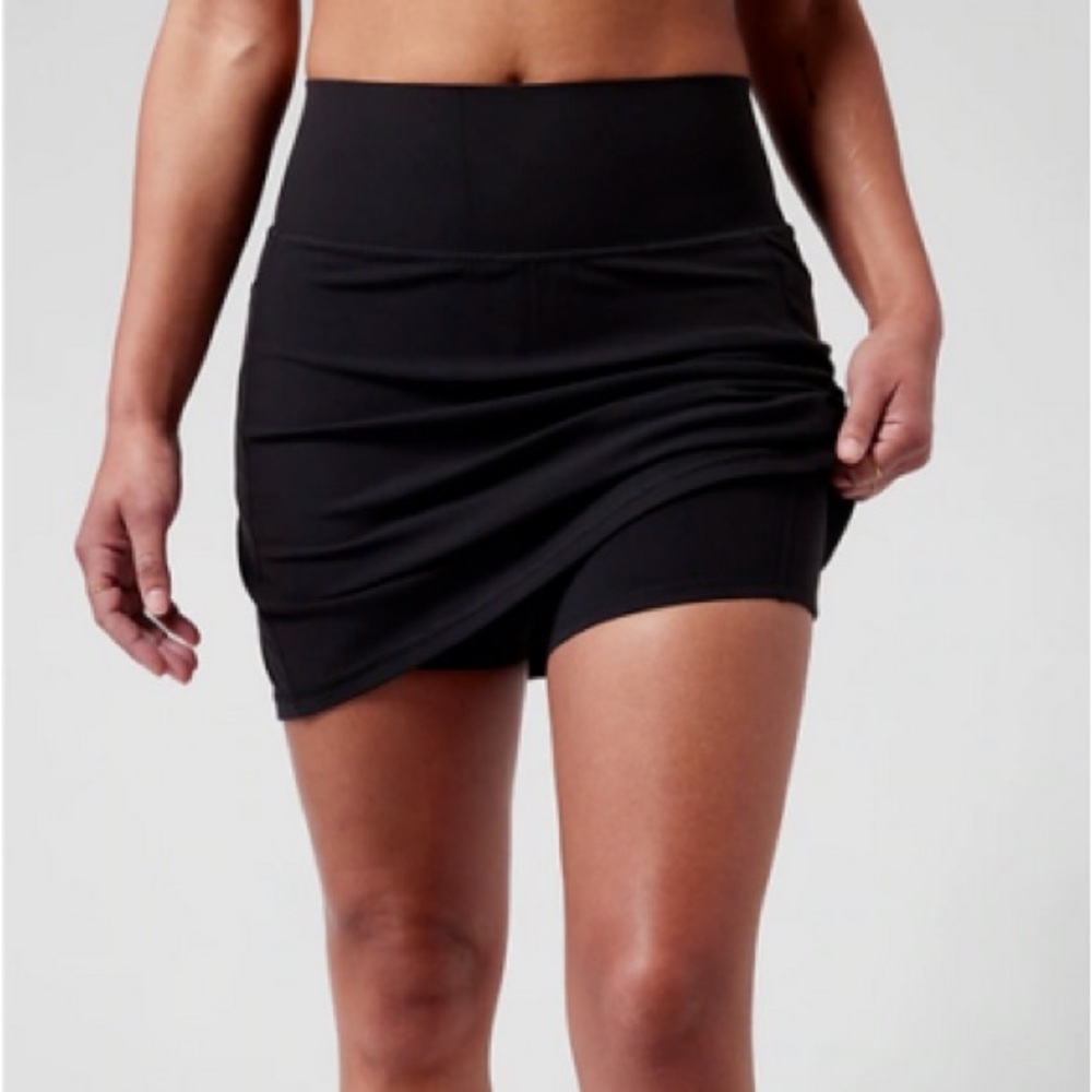 Athleta Black Salutation Stash skort